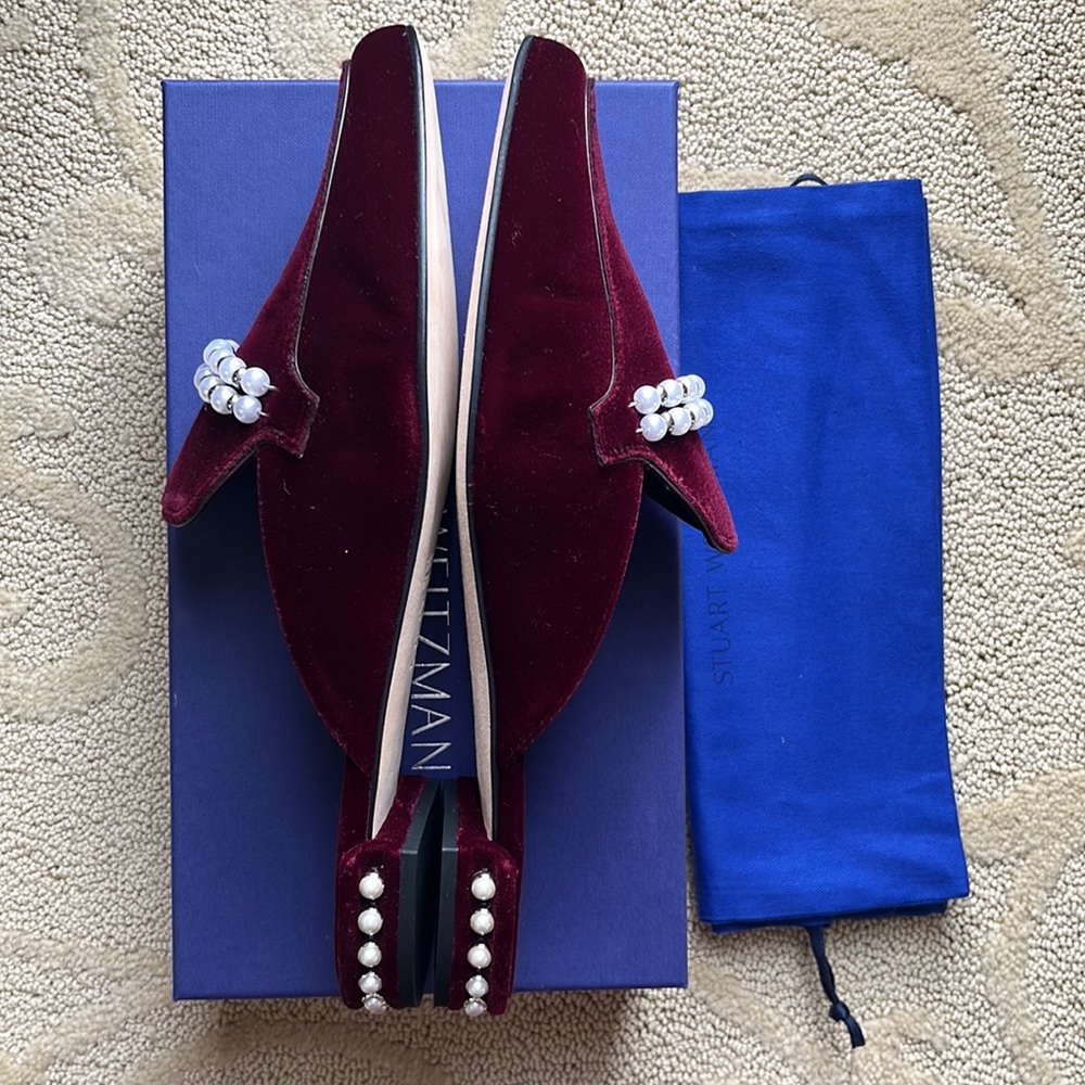 Stuart Weitzman Guamule Flat in Bordeaux Velvet NIB - Picture 3 of 6